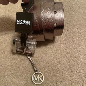 NWT Michael Kors Metallic Belt (Medium)